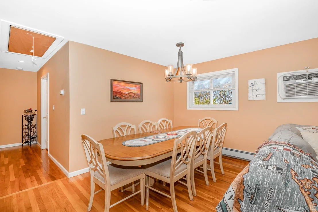 Photo of 827 Bermuda Road