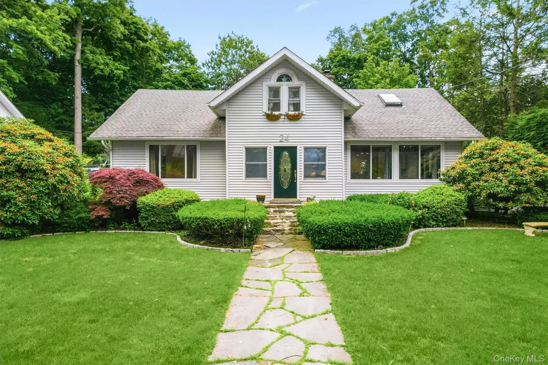 Photo of 24 Tamarack Road