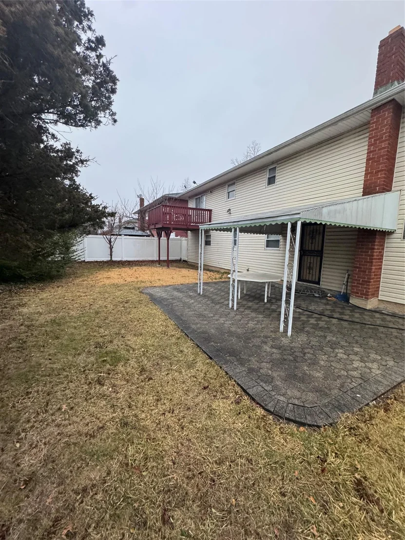 Photo of 1394 Forest Avenue