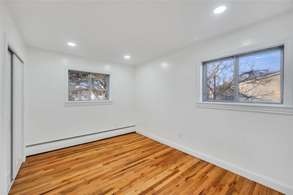 Photo of 24 40th Street