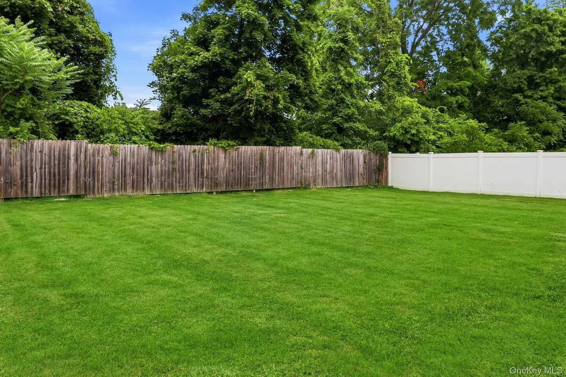 Photo of 47 Riverview Drive