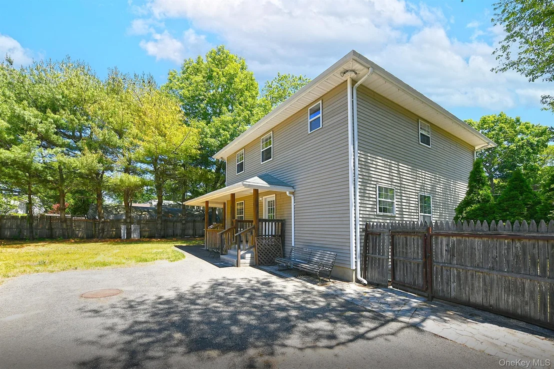 Photo of 208 Lake Drive