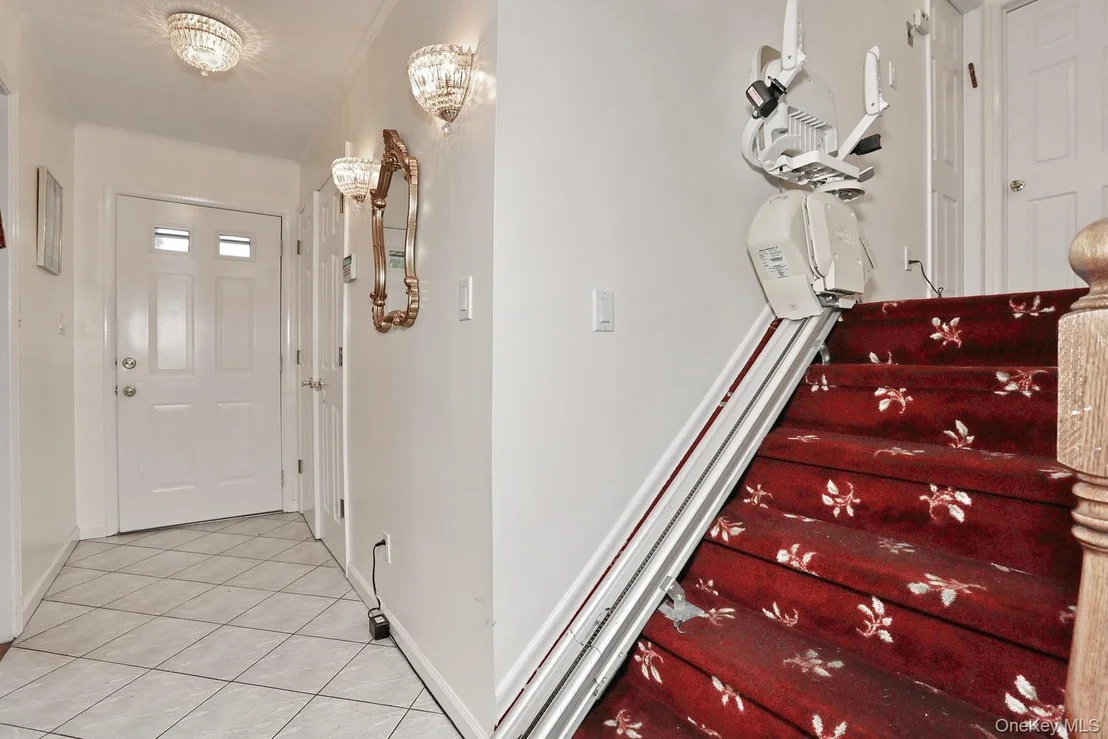 Photo of 10 Briarcliff Drive