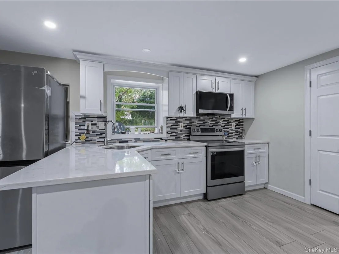 Photo of 33 Winside Lane
