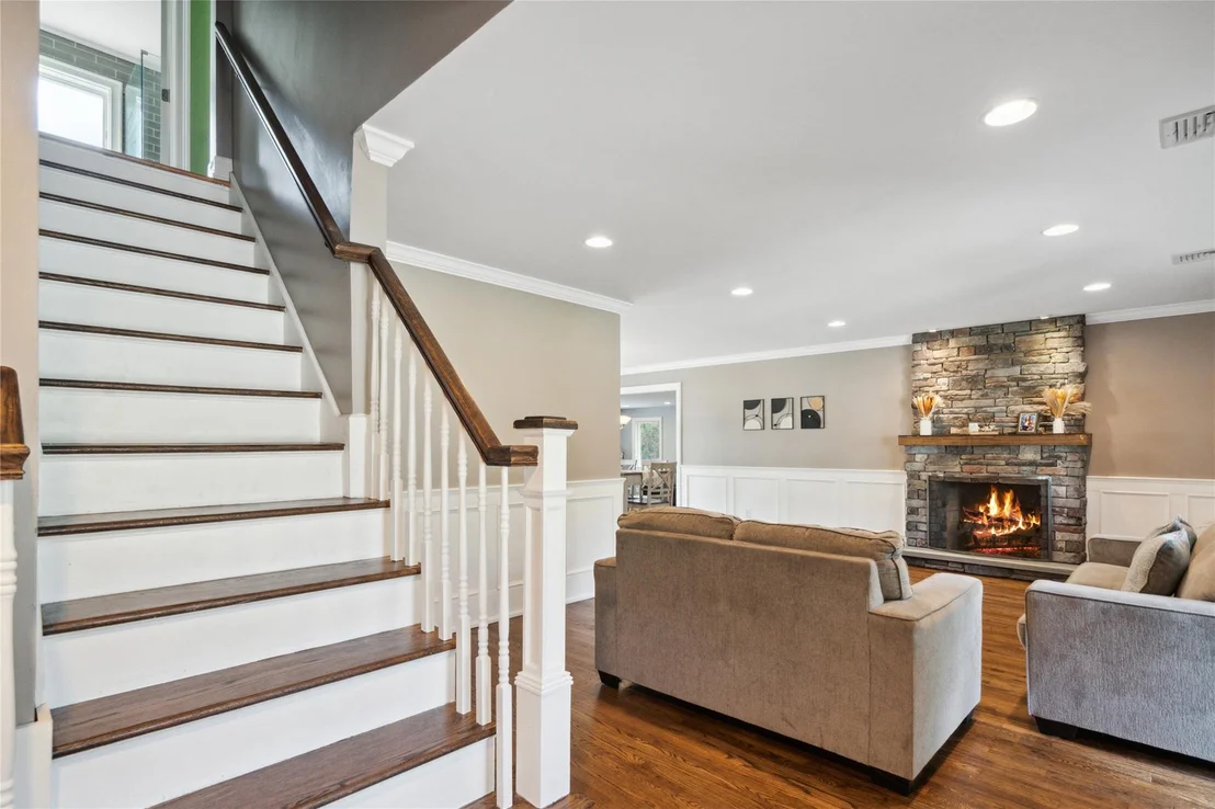 Photo of 2126 Cayuga Drive