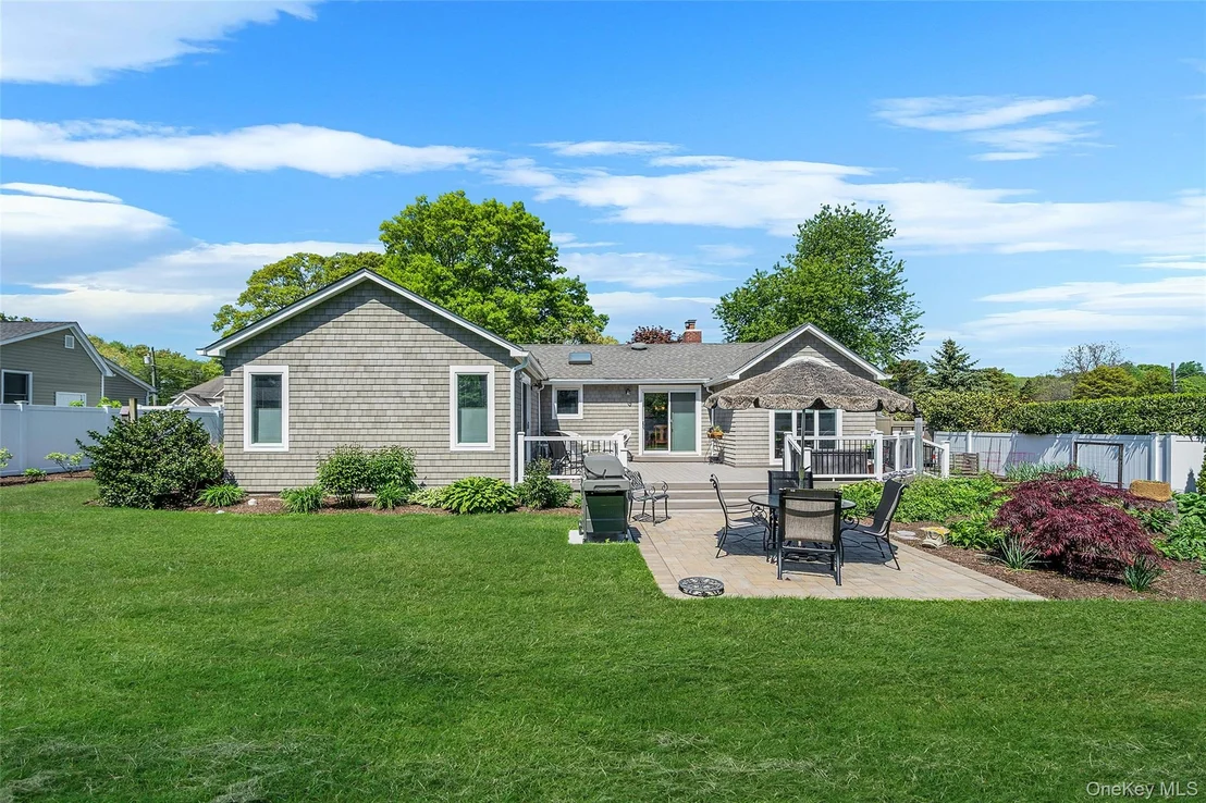 Photo of 15 Evergreen Lane