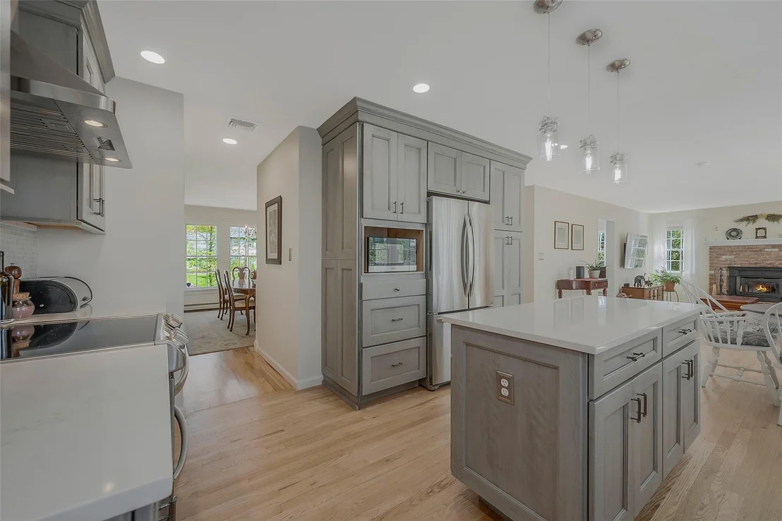 Photo of 19 Emerald Lane