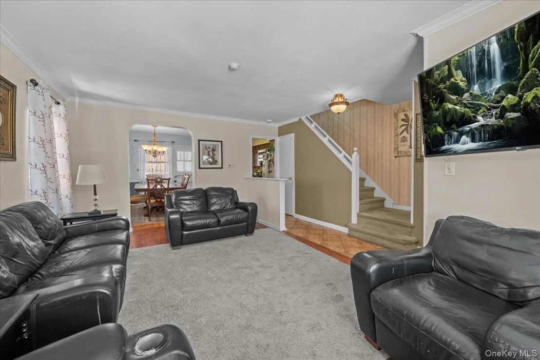 Photo of 1115 Mace Avenue