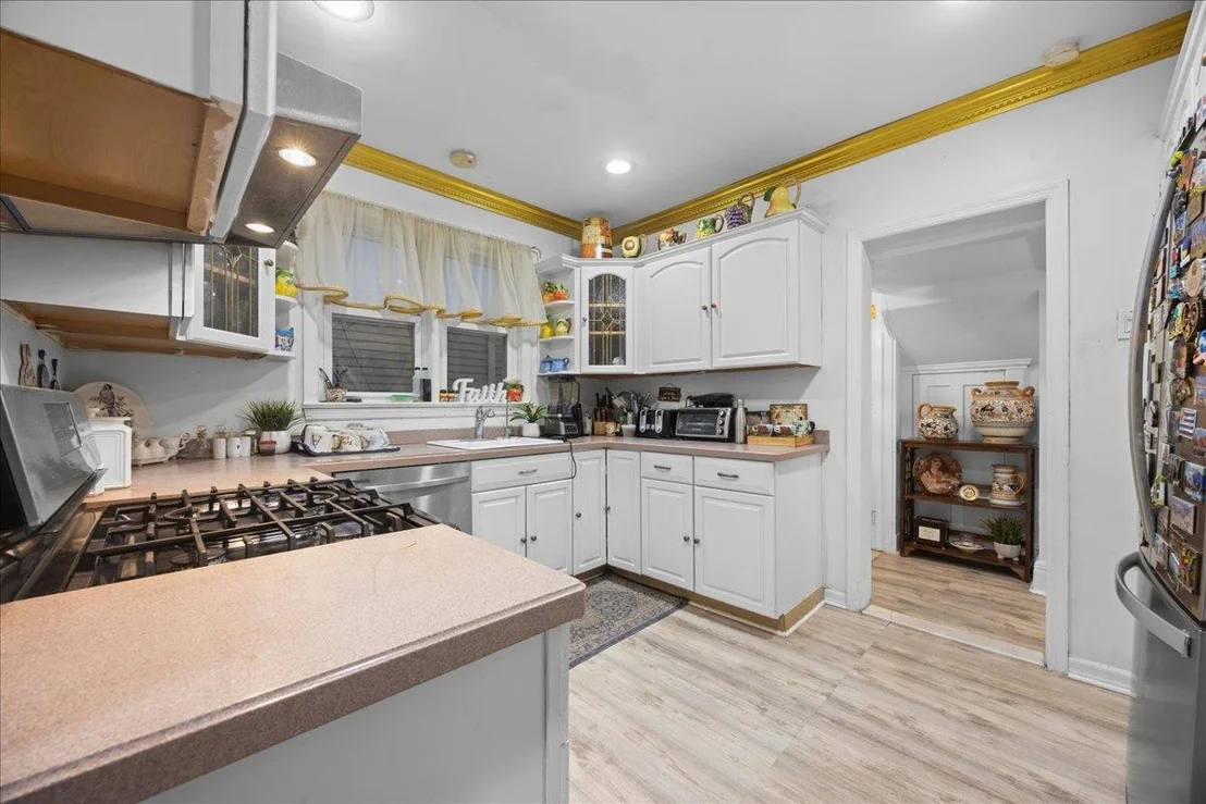 Photo of 319 Summit Avenue