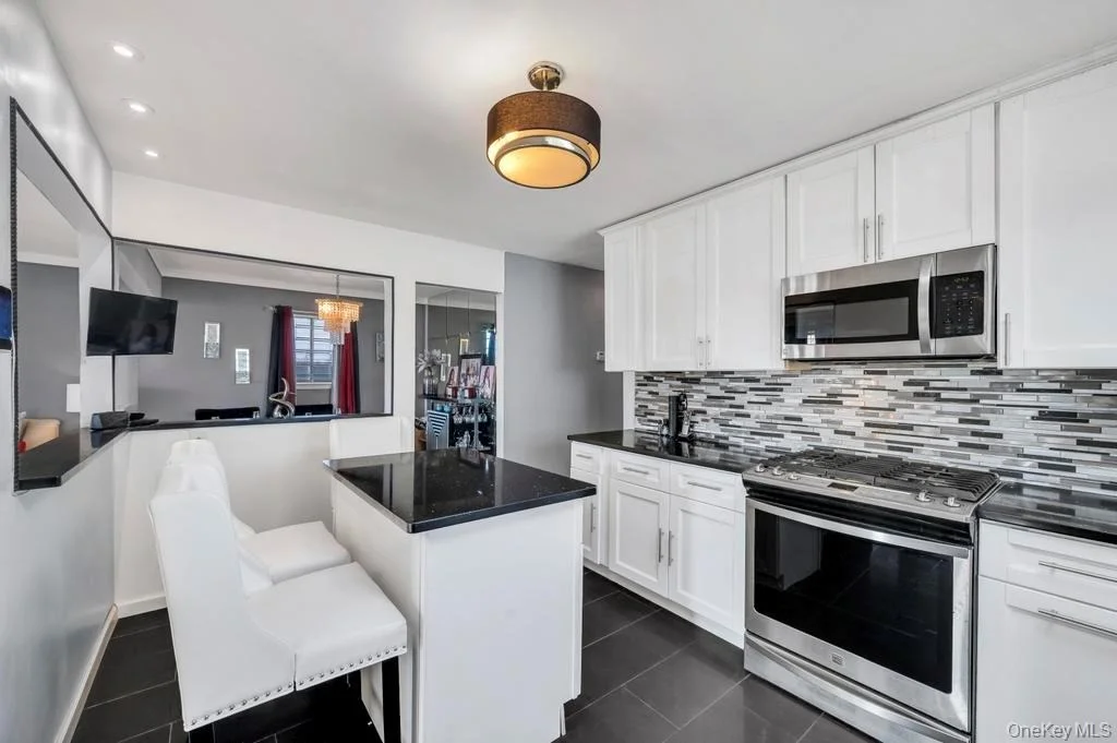 Photo of 488 Pershing Blvd