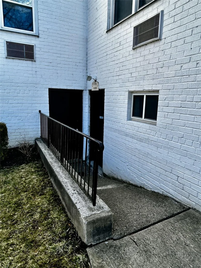 Photo of Unit B at 23 Avon Circle