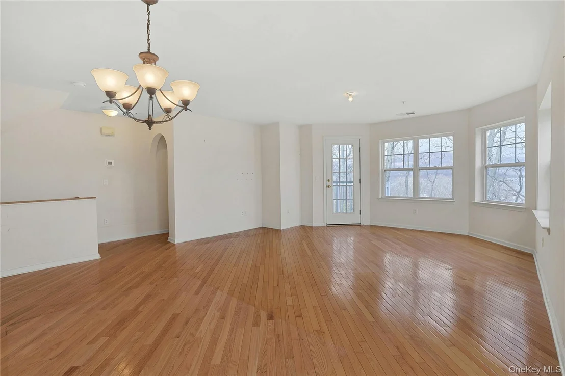 Photo of 614 Viewpoint Terrace