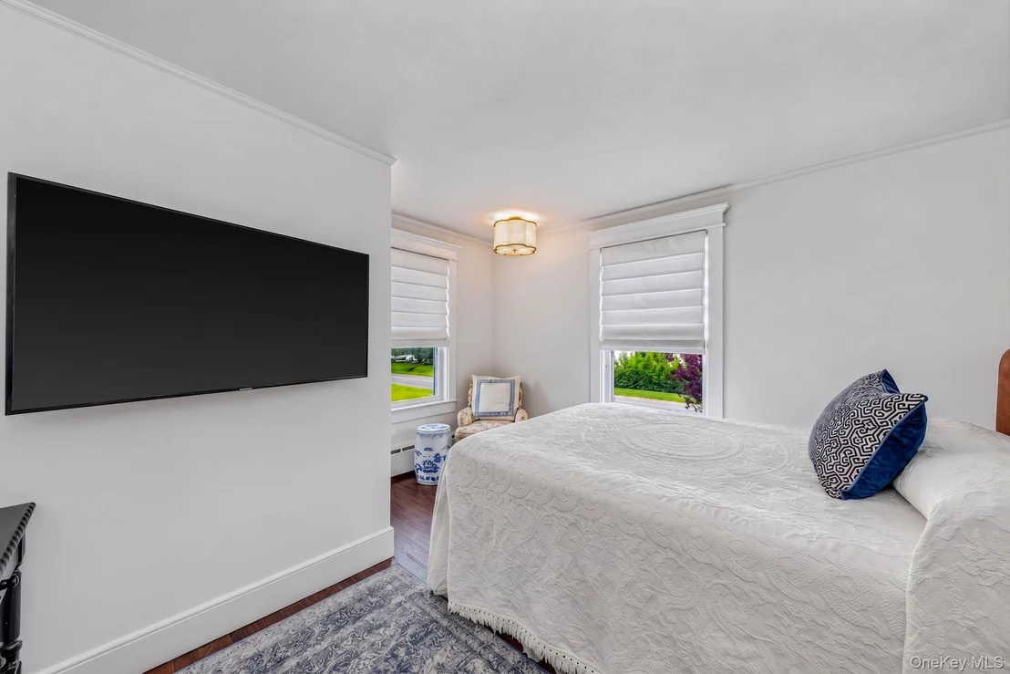 Photo of 312 Riverside Drive