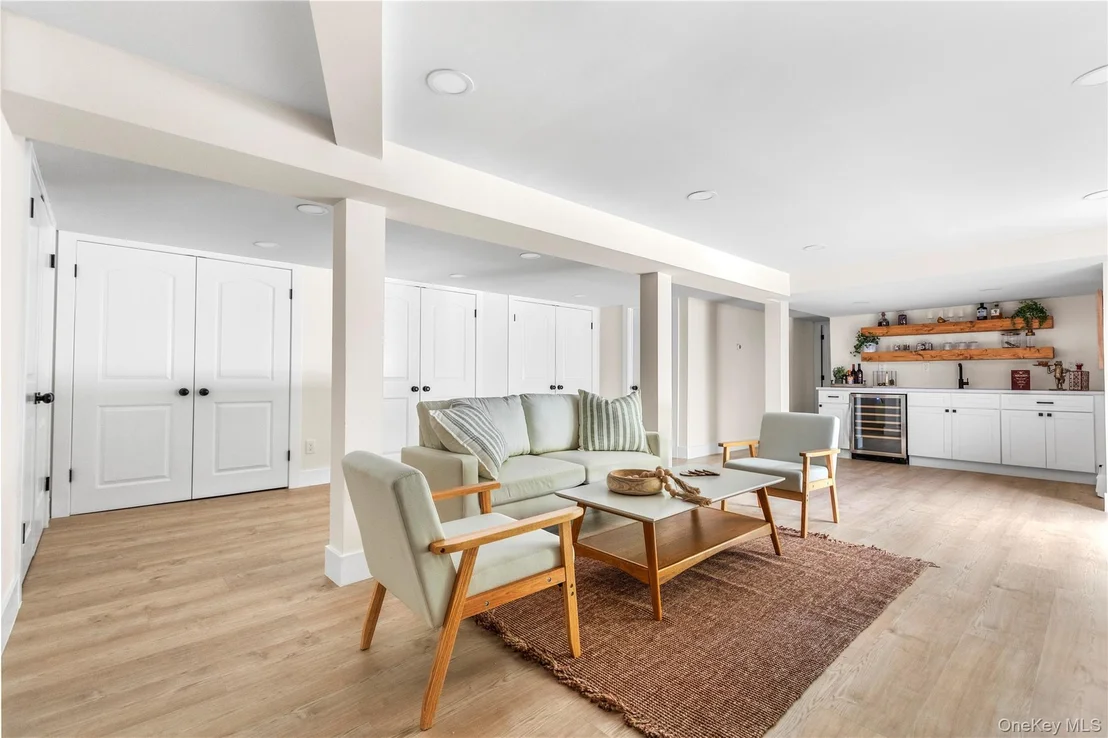 Photo of 19 Mott Drive