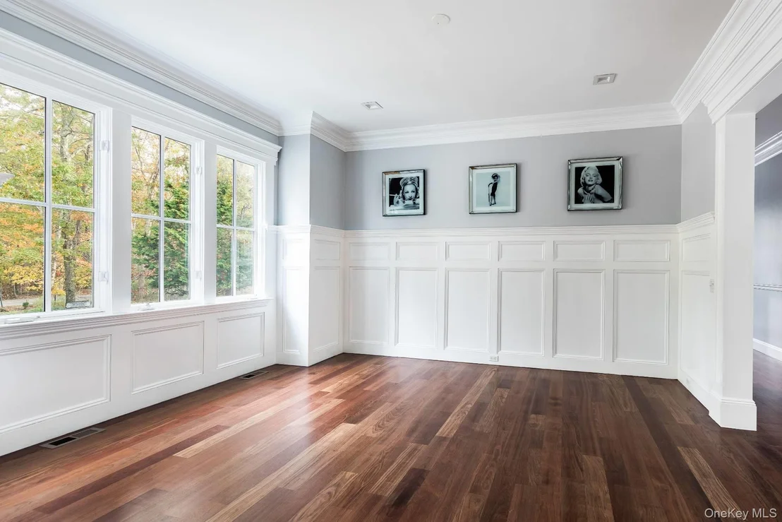 Photo of 2136 Deerfield Road