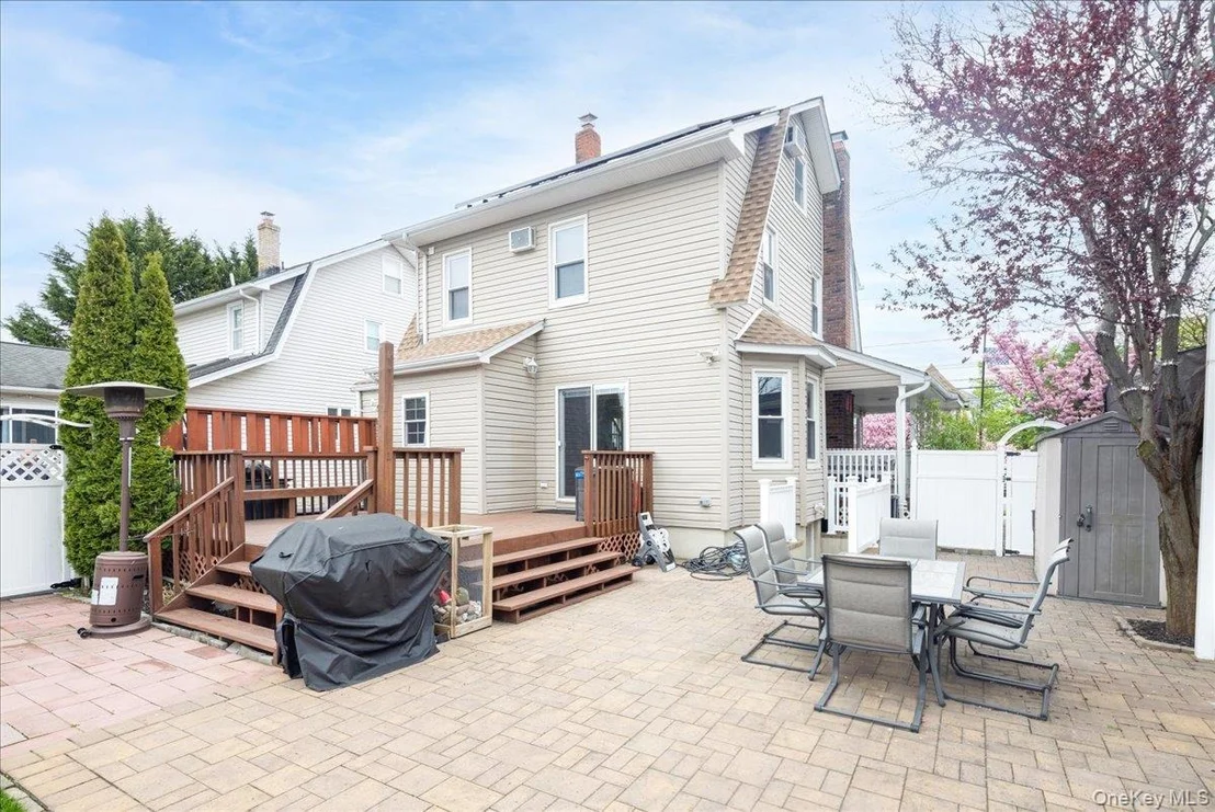 Photo of 210 Frederick Avenue