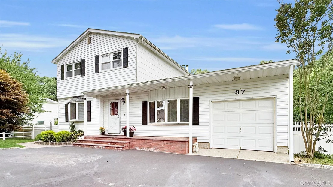 Photo of 37 Hampton Avenue