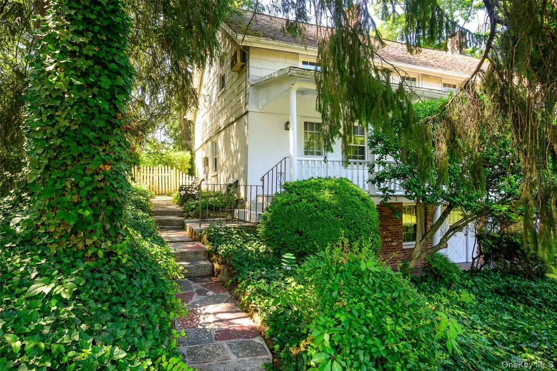 Photo of 41 Campwoods Road