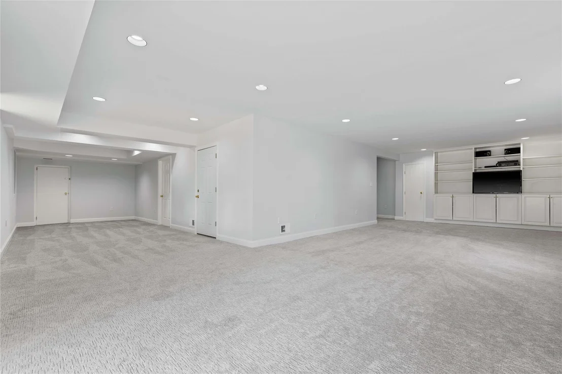 Photo of 10 Packard Court