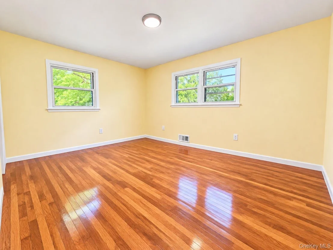 Photo of 11 Clover Drive