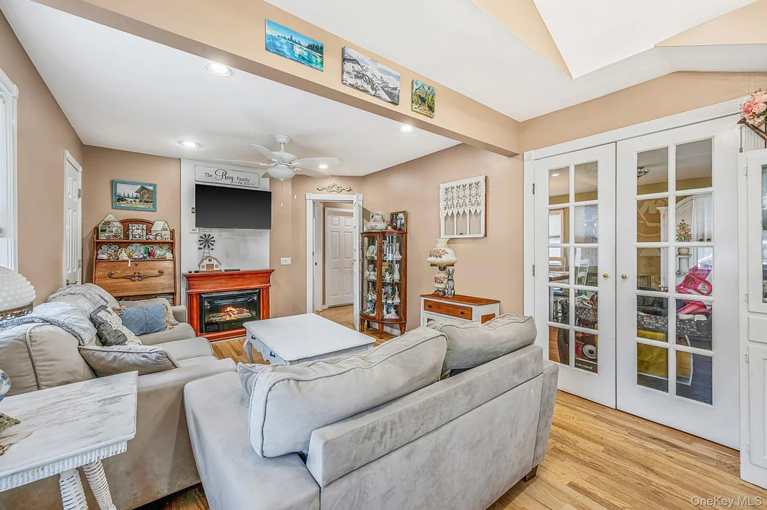 Photo of 61 N Ocean Avenue