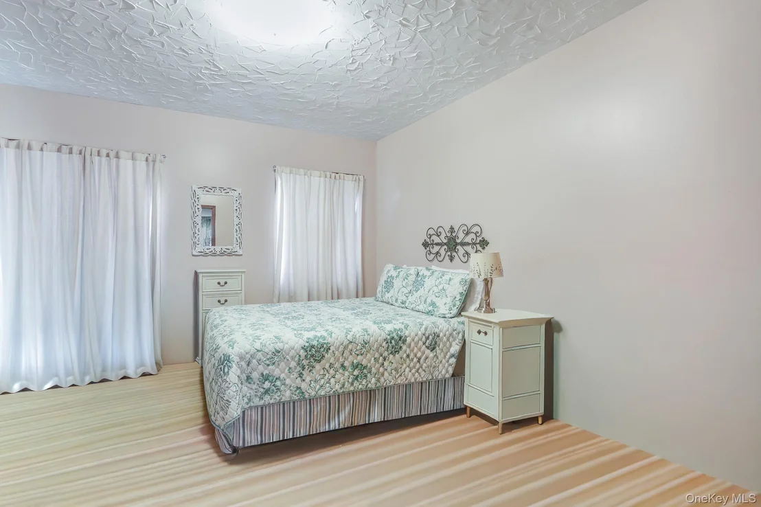 Photo of 25 Taylor Avenue