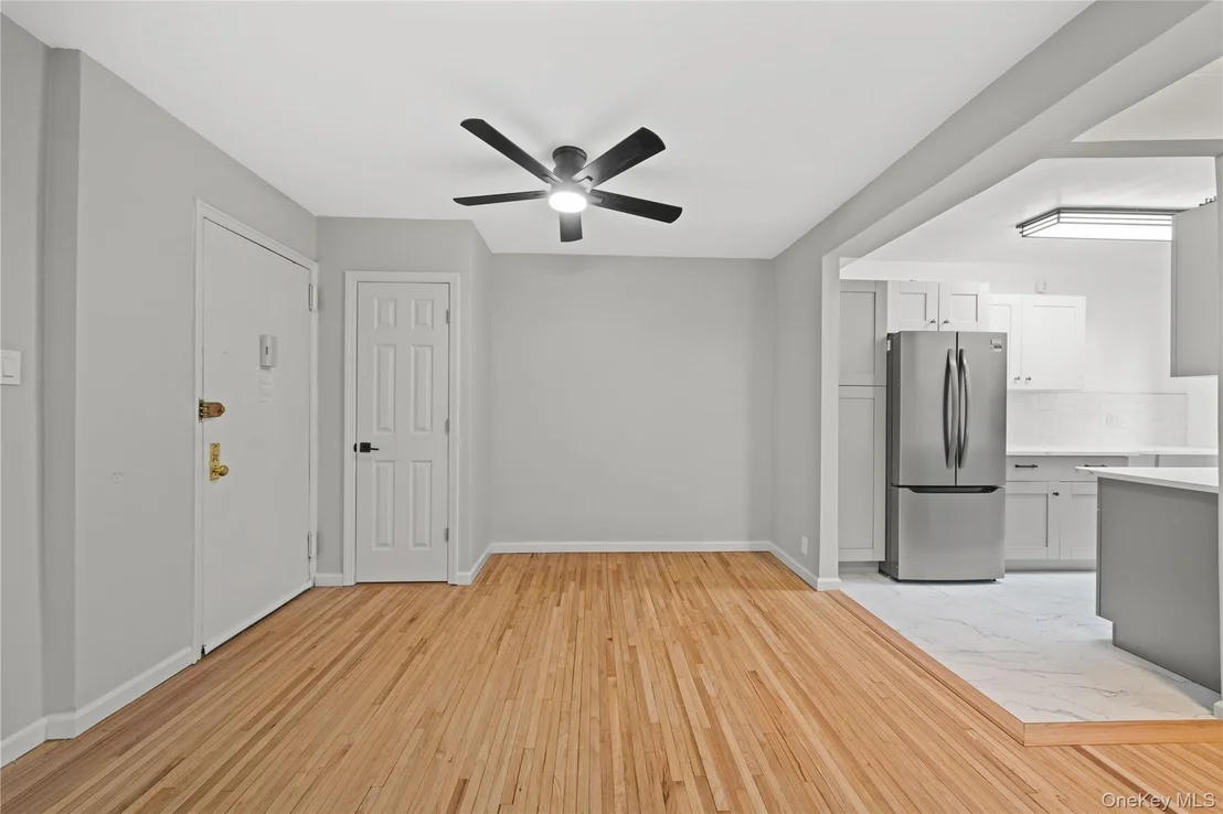 Photo of Unit 2A at 6535 Broadway