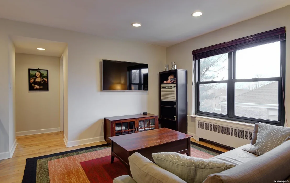 Photo of Unit 3B at 4 West Mill Drive