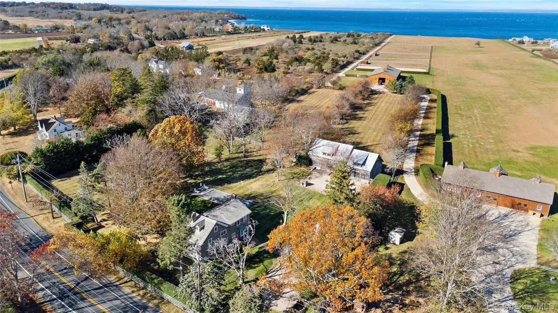 Photo of 35335 Main Road