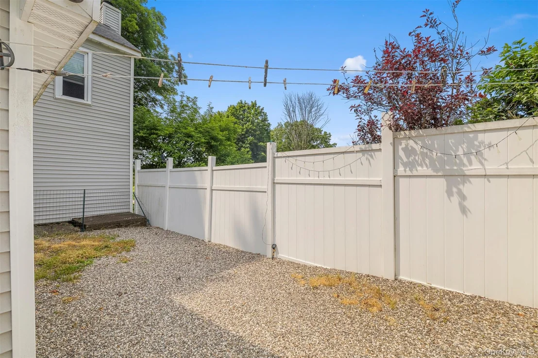 Photo of 421 Orchard Drive