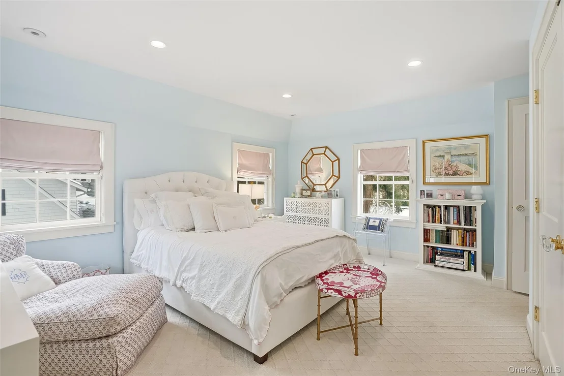 Photo of 6 Pine Lane