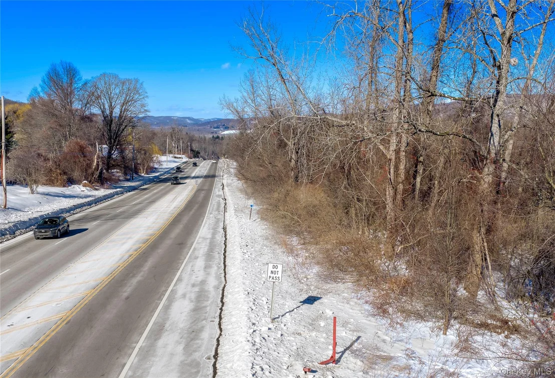Photo of 2310 Route 22