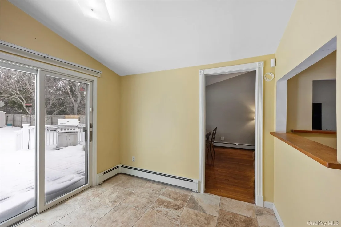 Photo of 137 Riverside Avenue