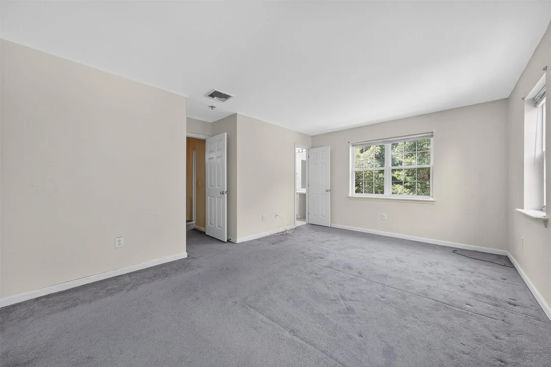 Photo of Unit 32 at 129 Stringham Road