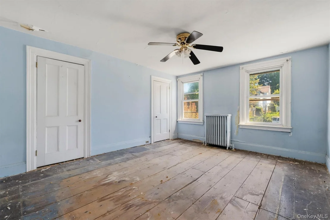 Photo of 102 Delafield Street