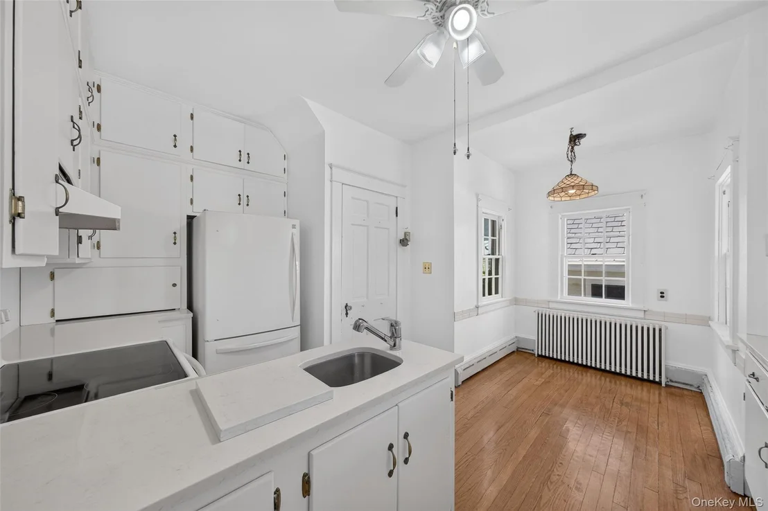 Photo of 9 Teller Avenue