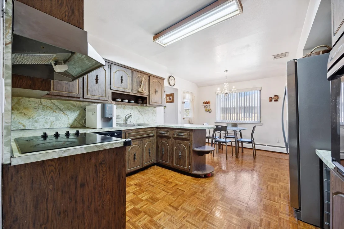 Photo of 132 Crescent Drive