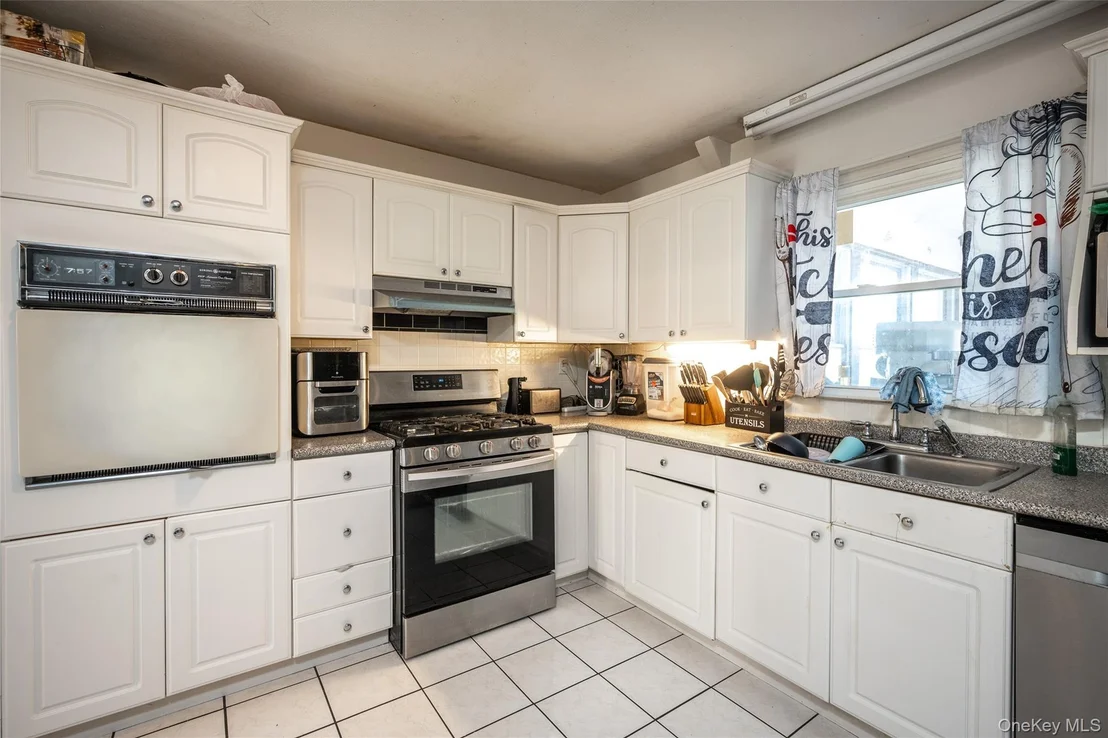 Photo of 76 Derick Drive
