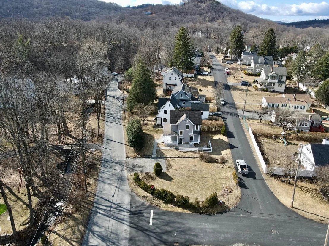 Photo of 14 Mountain Road