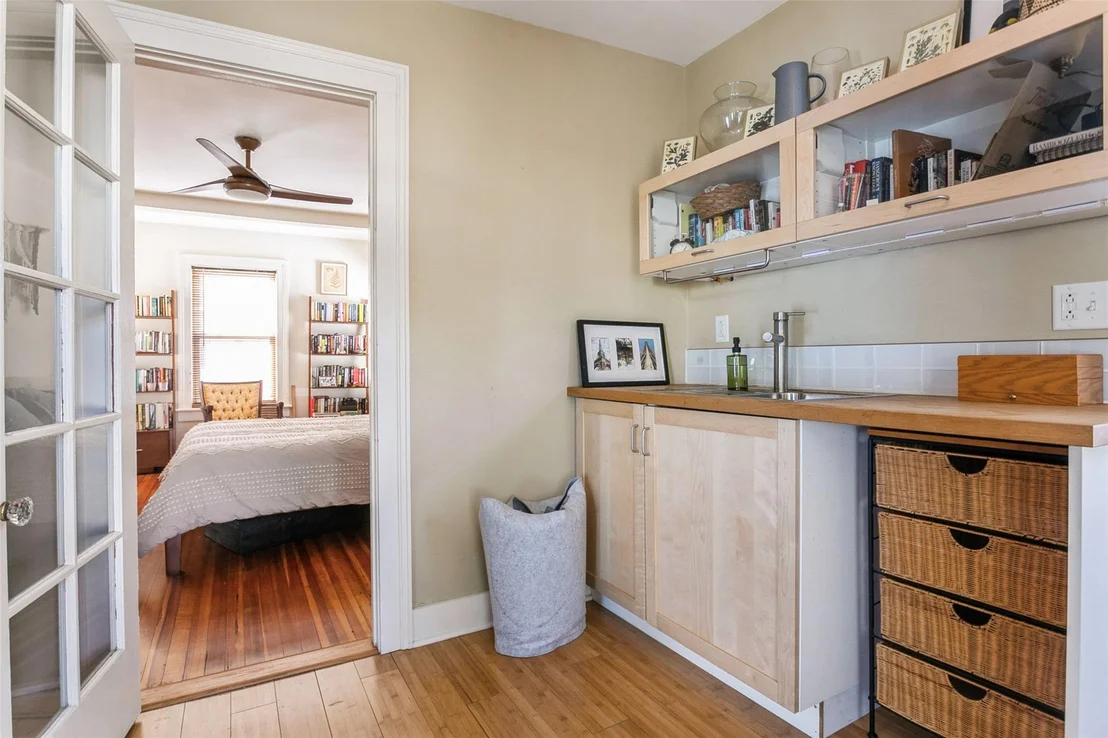 Photo of 9 Dutchess Terrace