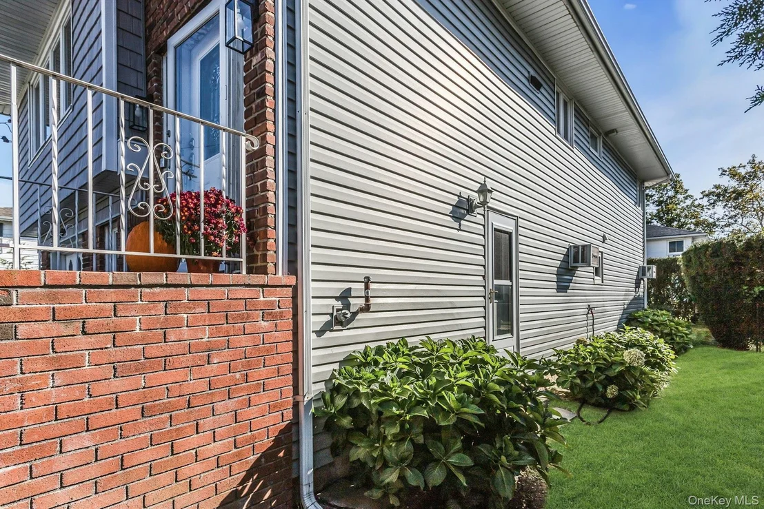 Photo of 449 Bambrick Street