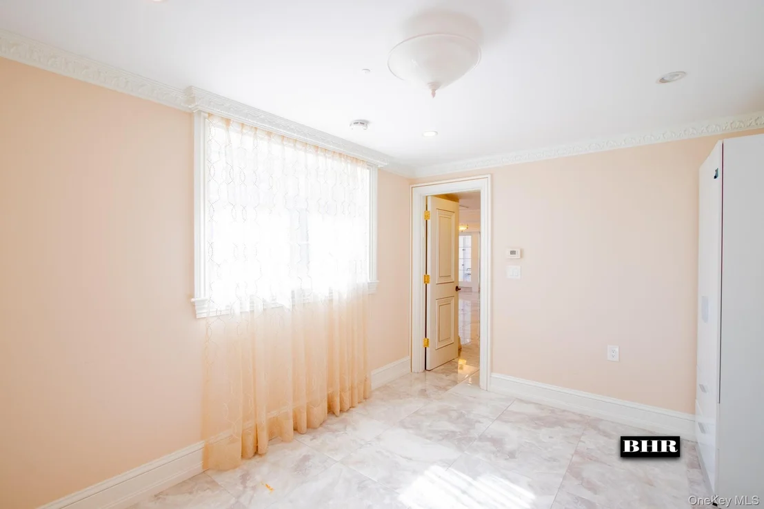Photo of 4094 Ocean Avenue