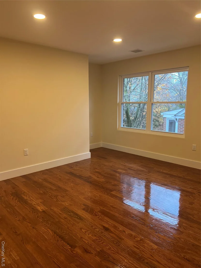 Photo of 15 Sunlight Hill