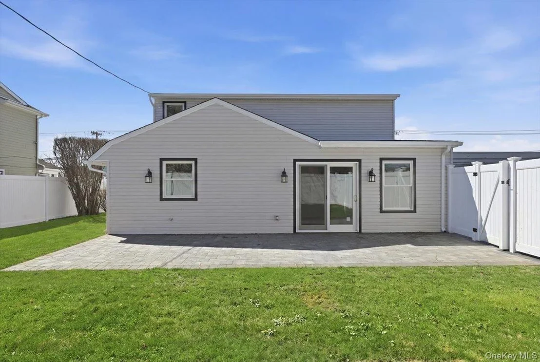 Photo of 61 Gardiners Avenue