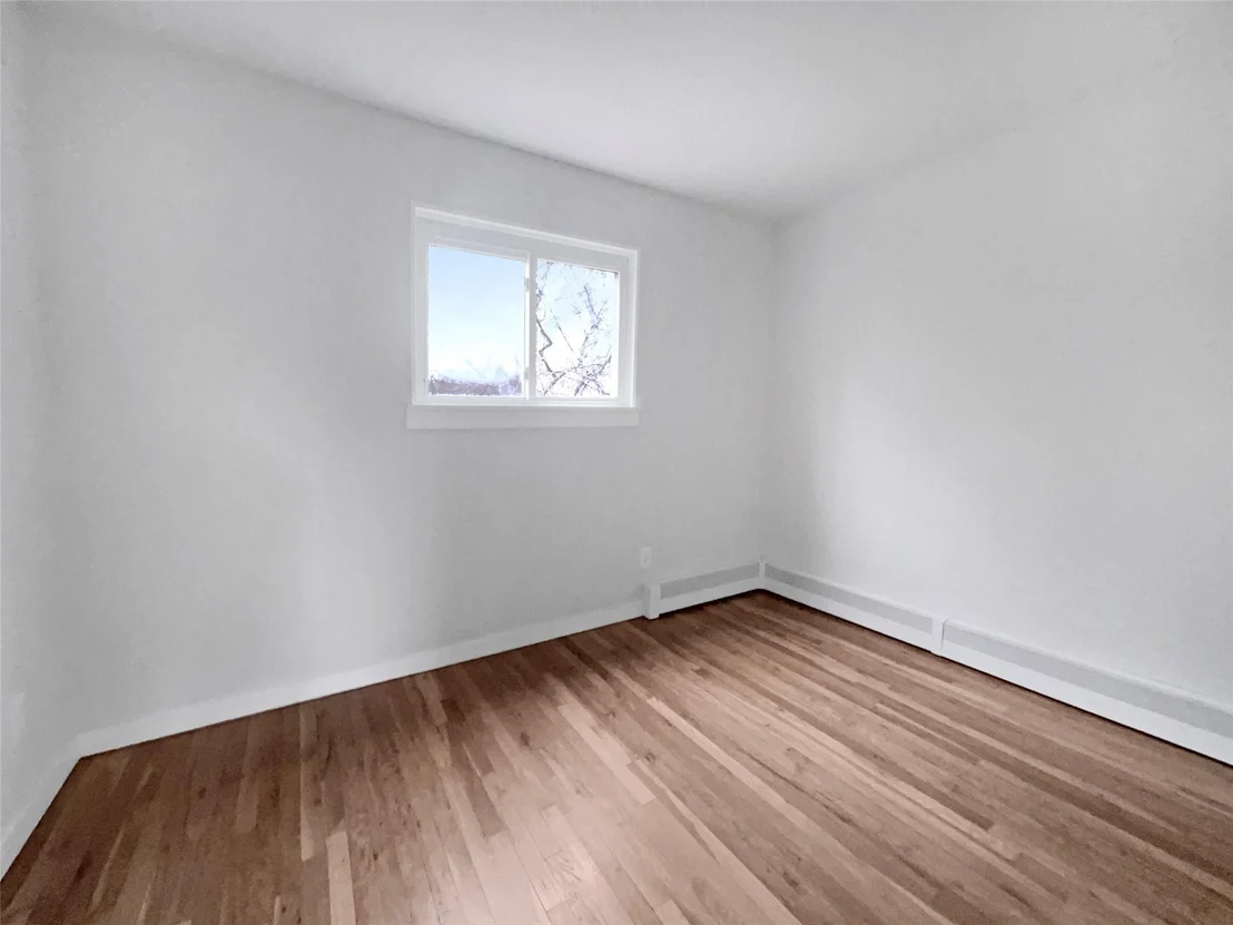 Photo of 23 Halliday