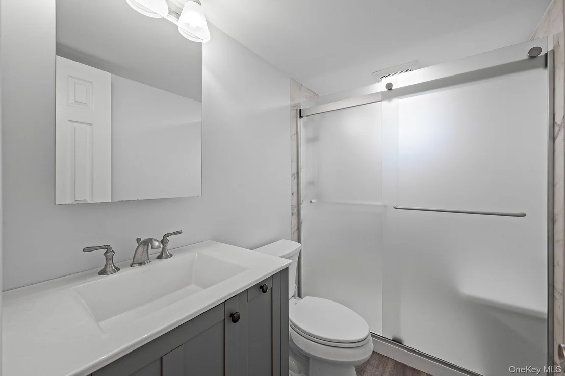 Photo of Unit 37A at 2453 Union Boulevard