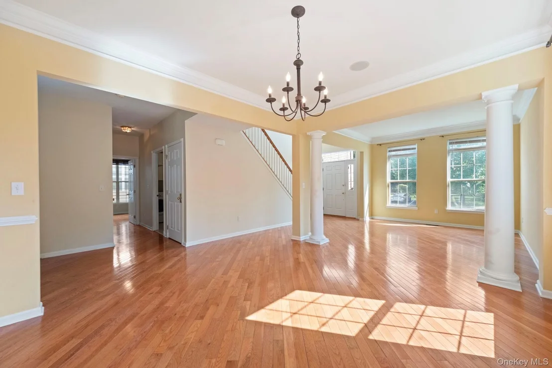 Photo of 421 Vassar Place