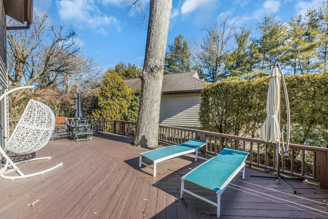 Photo of Unit END at 12 Maple Run Drive