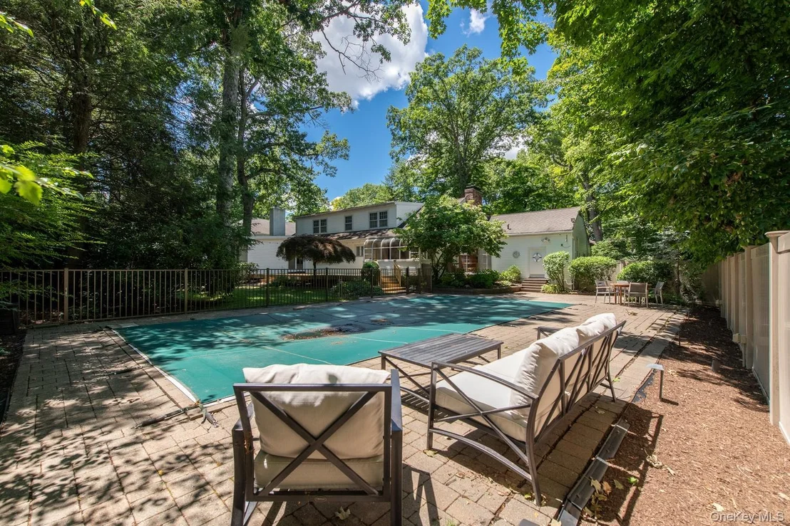 Photo of 44 Pleasant Ridge Drive