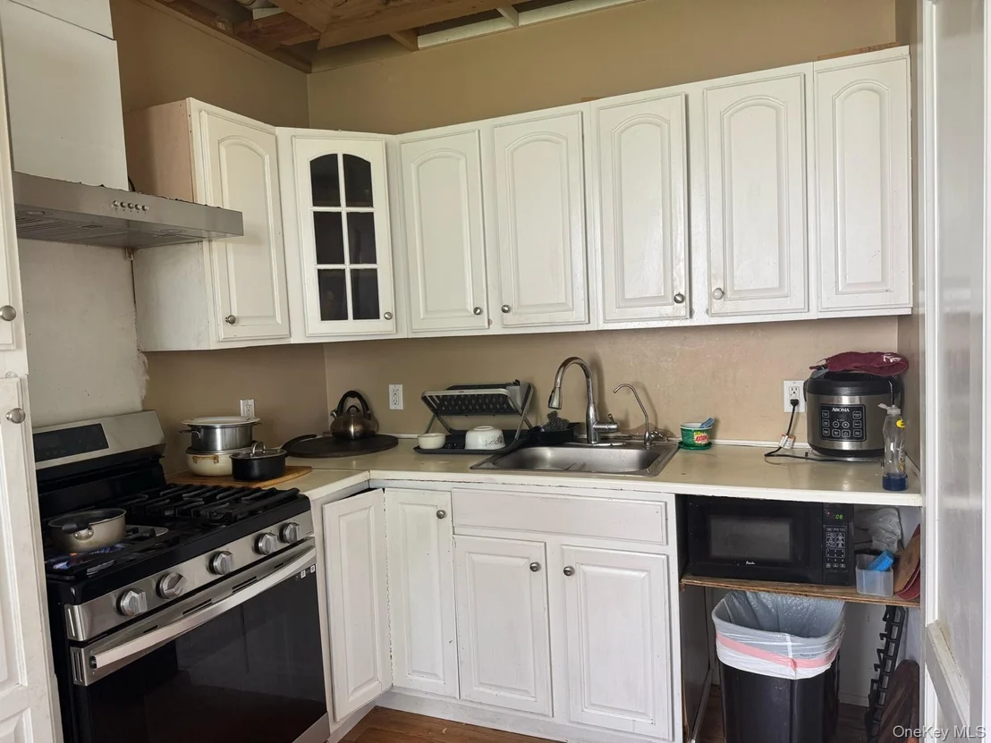 Photo of 172 N Ocean Avenue